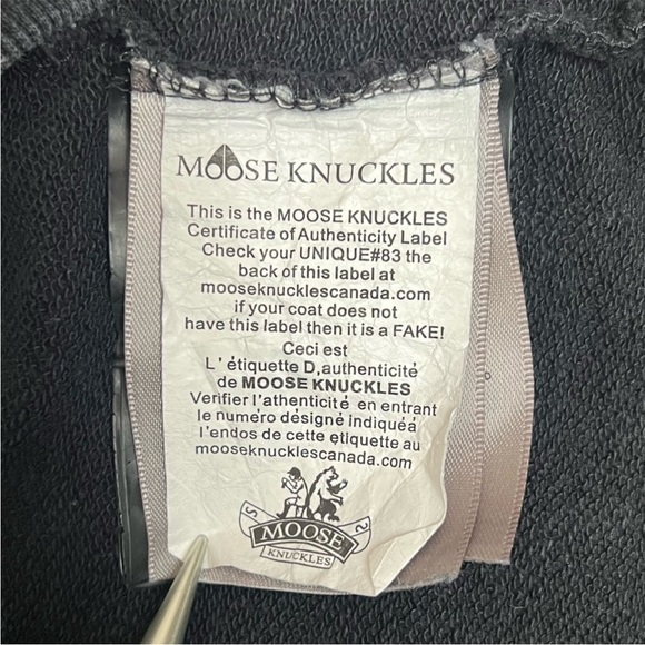 Moose Knuckles Logo Sweatshirt in Black - Picture 9 of 9